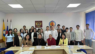 Священнослужители Казанского собора приняли участие в заседании дискуссионного клуба «Точка зрения»