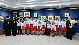 В Элисте состоялась церемония закрытия выставки «Соединяя берега Отечества» 