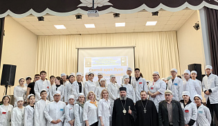 Архиепископ Юстиниан встретился со студентами-медиками